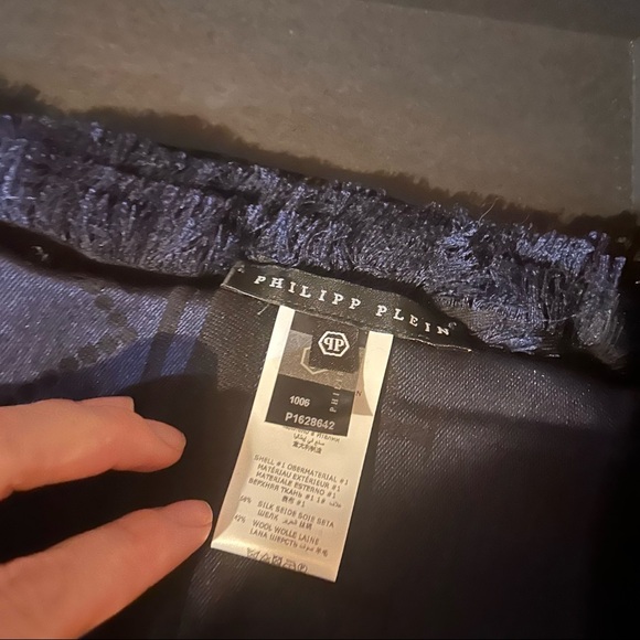 Scarff - Picture 2 of 4